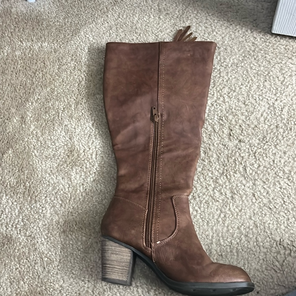 Leather boots
